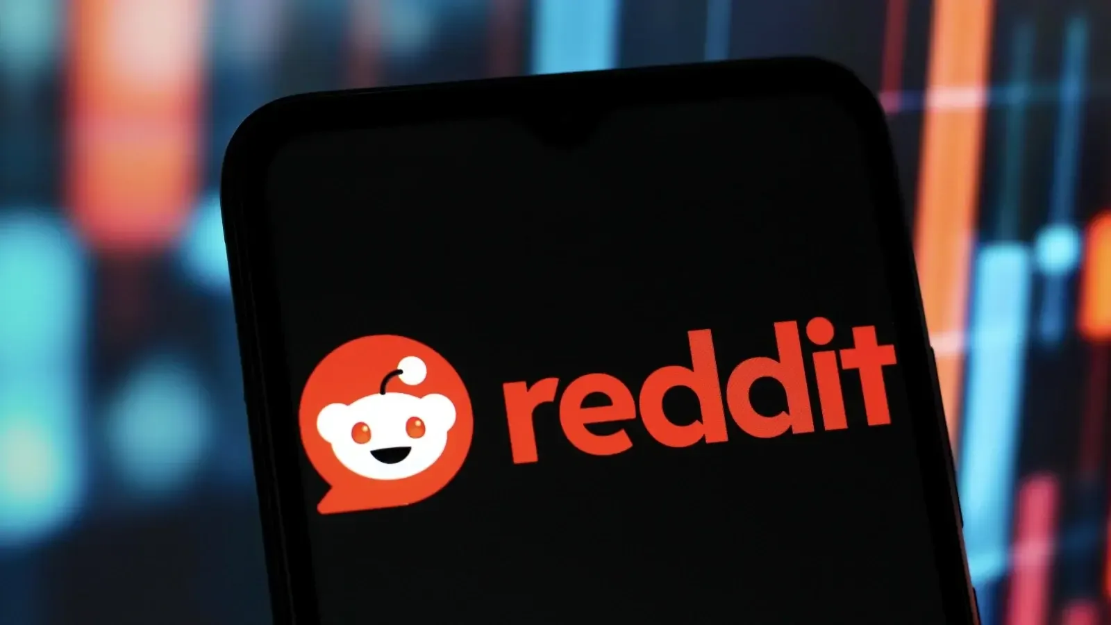 Reddit Could Soon Require Face ID to Prove You're Not a Bot